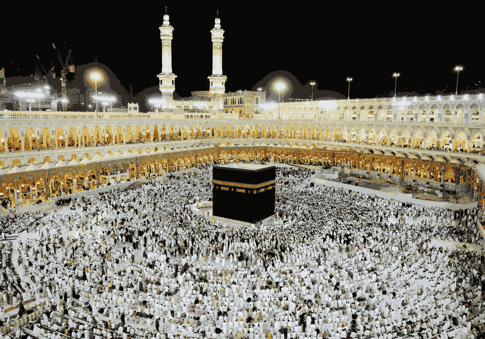 Mecca walking tour around Masjid al-Haram and the Holy Kaaba in Saudi Arabia