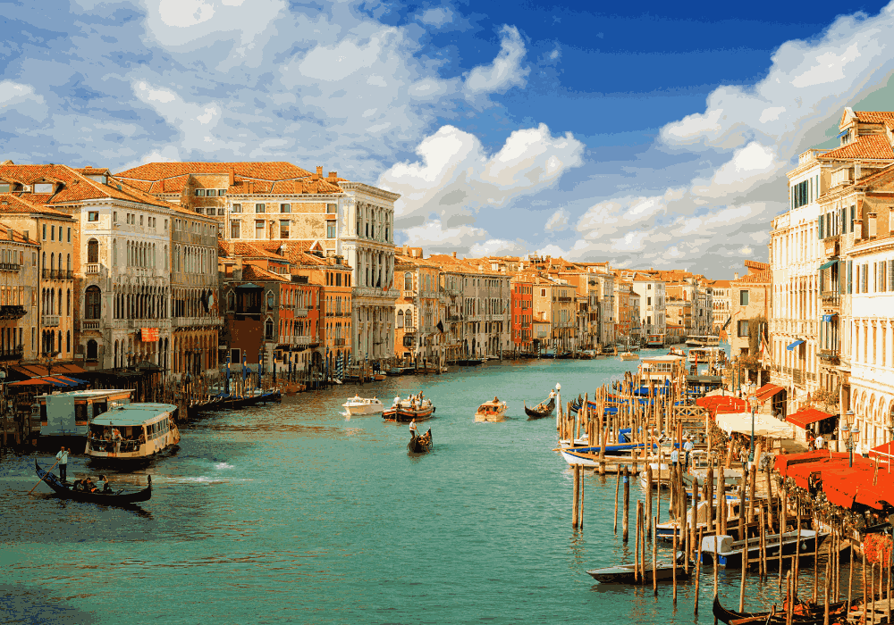 Venice walking tour through canals, bridges and famous landmarks in Italy